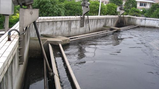 調節堰門